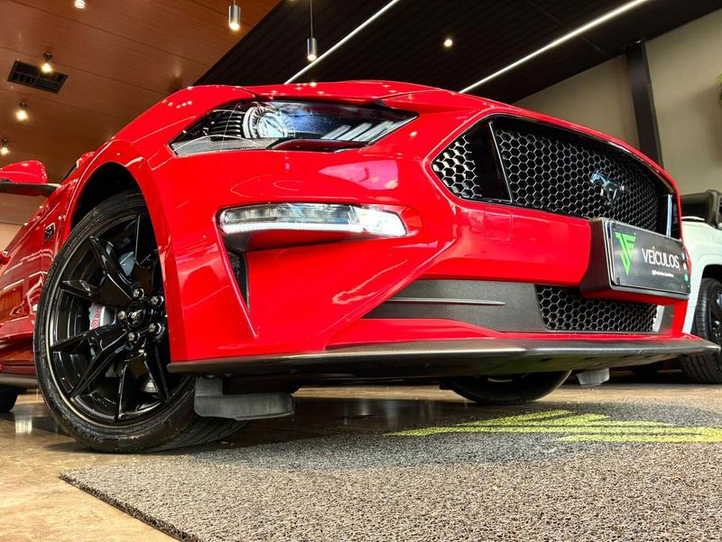 Ford Mustang GT - foto 8