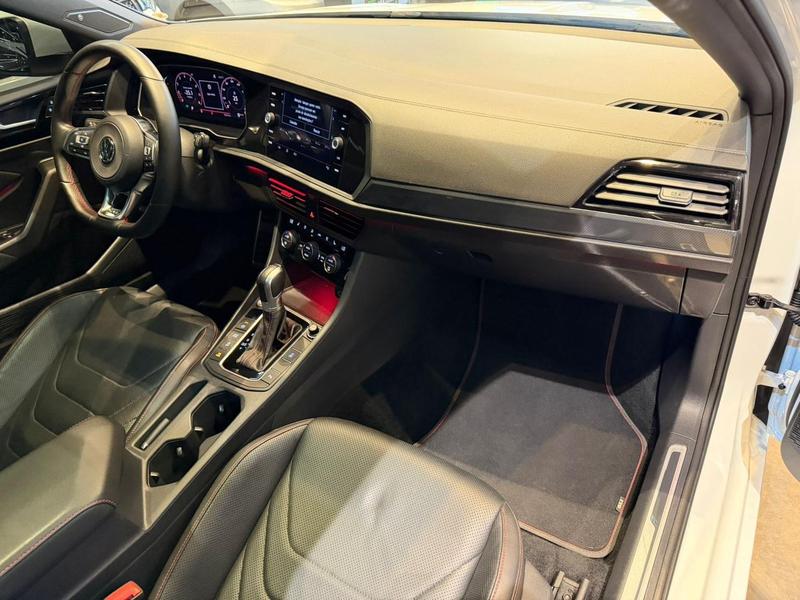 Volkswagen Jetta GLi Ag - foto 12