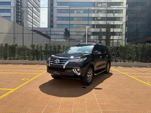 TOYOTA HILUX SWSRXA4FD