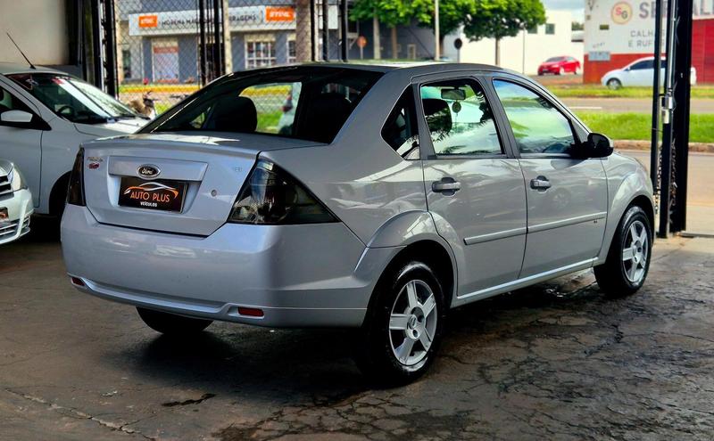 Ford Fiesta Sedan Sedan 1.6 Flex - foto 5