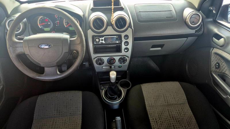Ford Fiesta Sedan Sedan 1.6 Flex - foto 8