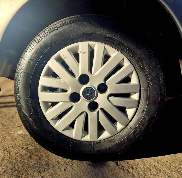 Volkswagen Gol 1.0 Giv - foto 7