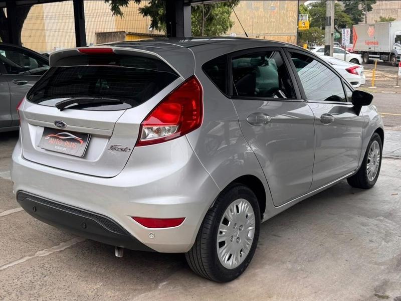 Ford Fiesta 16se - foto 4