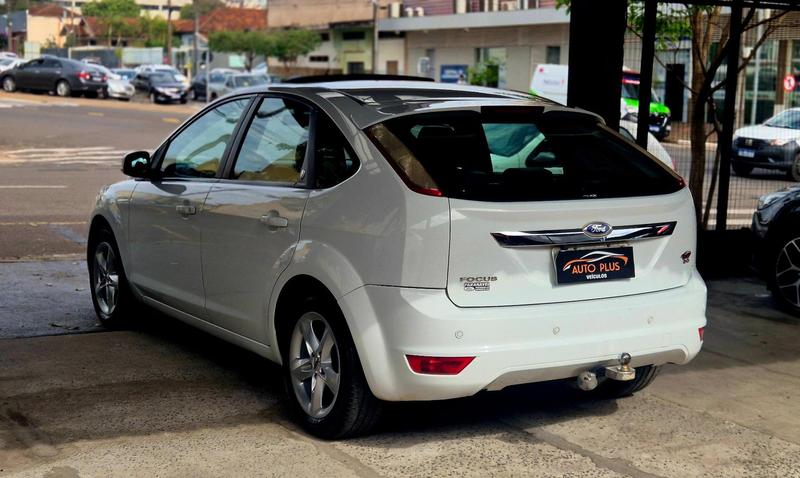 Ford Focus Sedan 1.6 1.6 Flex 8V 16V 4P Mec. - foto 5