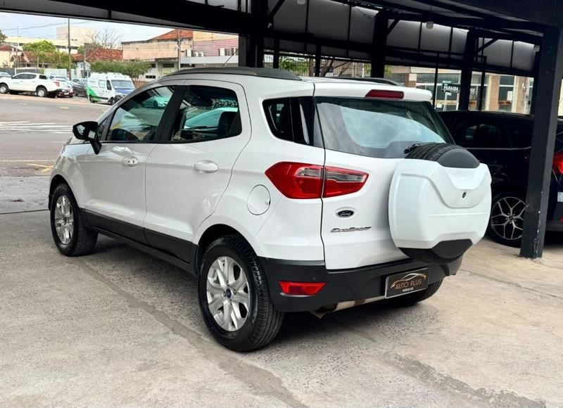 Ford EcoSport Tit At 2.0 - foto 4