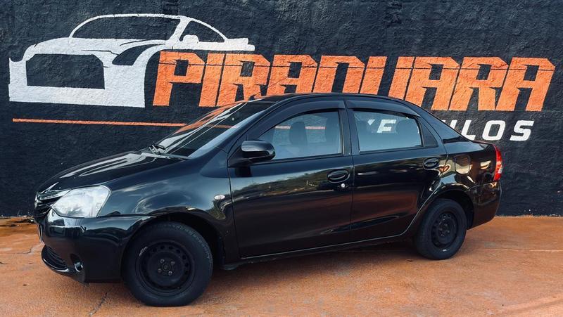 Toyota Etios Sd Xs - foto 2