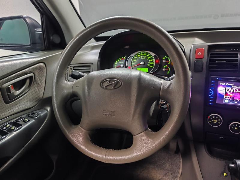 Hyundai Tucson Gl 20l - foto 8