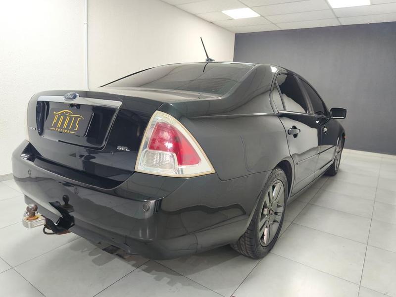 Ford Fusion - foto 18