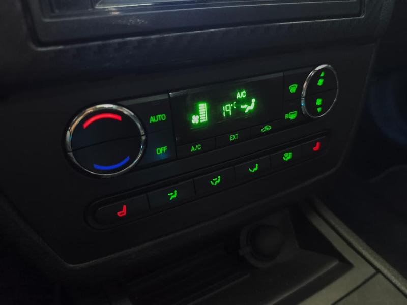 Ford Fusion - foto 10