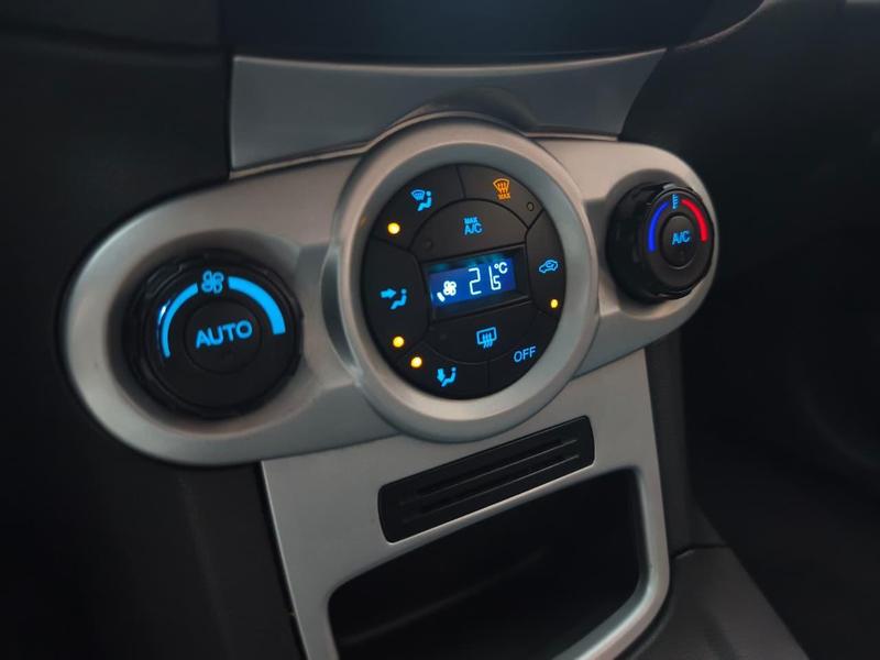 Ford Fiesta Ha 16l Se A - foto 6
