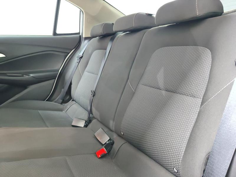 Chevrolet Onix Plus 10tat - foto 10