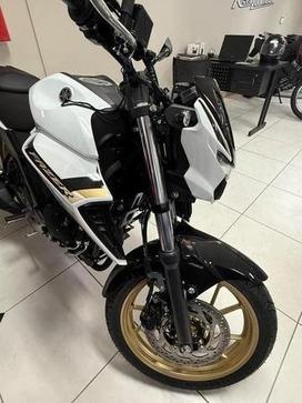 YAMAHA FZ25 FAZER
