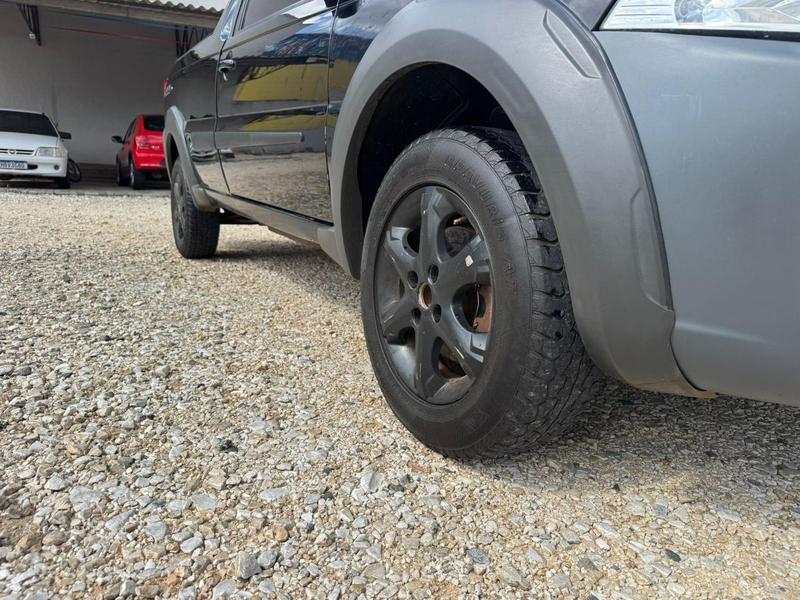 Fiat Strada Freedom Cc - foto 6