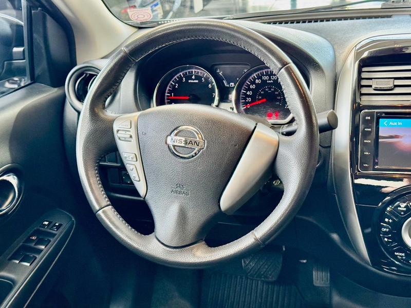 Nissan Versa 16sl CVT - foto 11