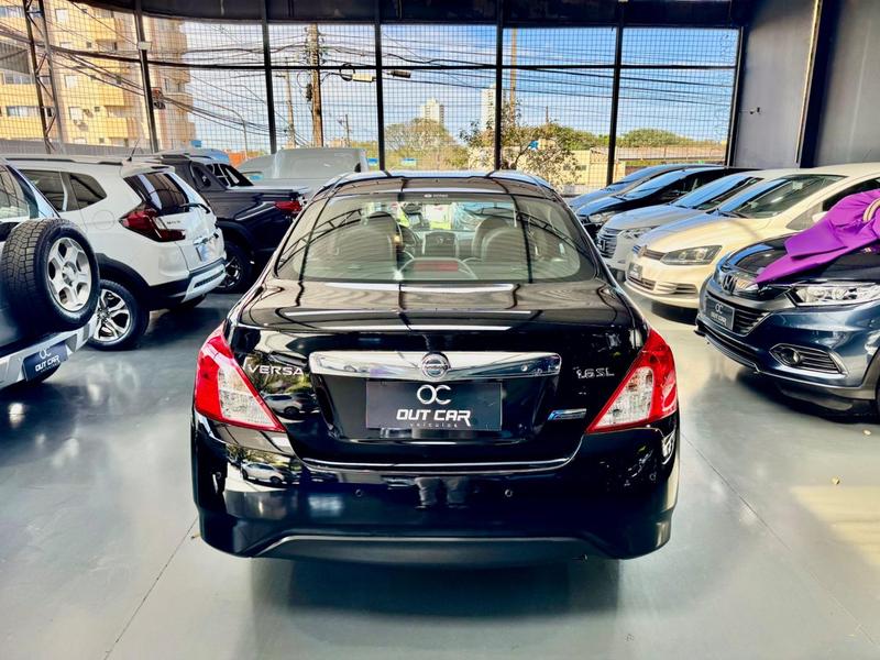 Nissan Versa 16sl CVT - foto 5