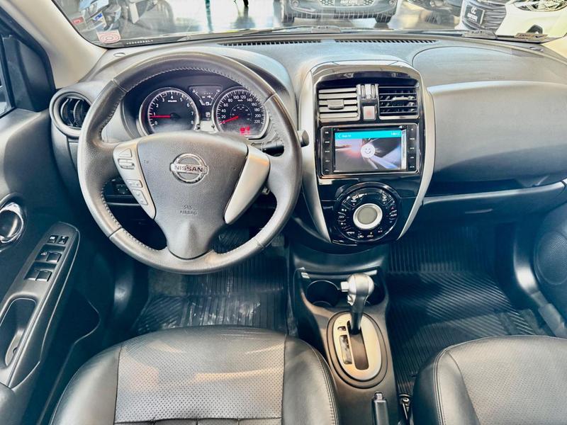 Nissan Versa 16sl CVT - foto 8
