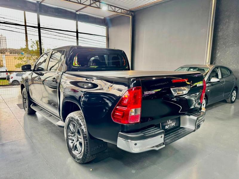 Toyota Hilux Cdsr A4fd - foto 4