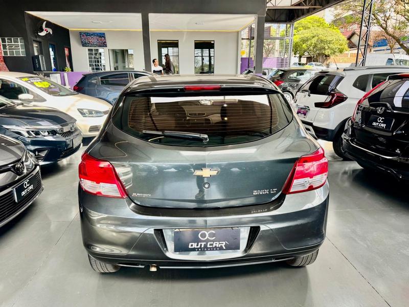 Chevrolet Onix 10mt LT - foto 5