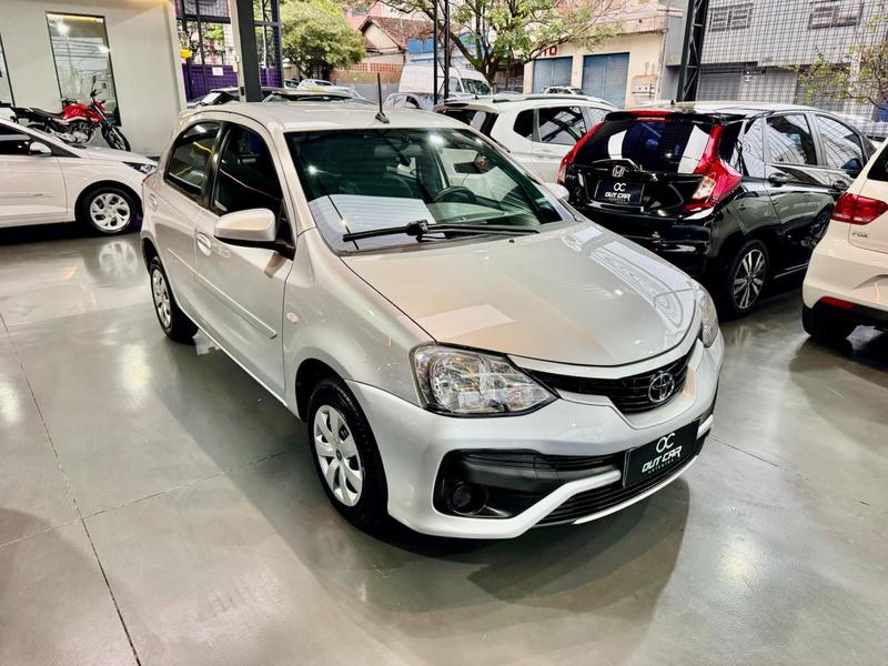 Toyota Etios Hb Xs 1.5 At - foto 3