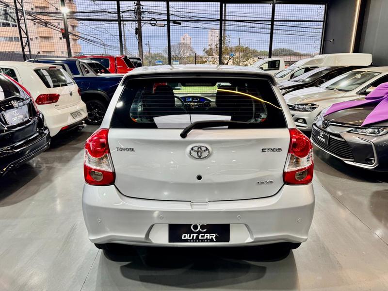 Toyota Etios Hb Xs 1.5 At - foto 5