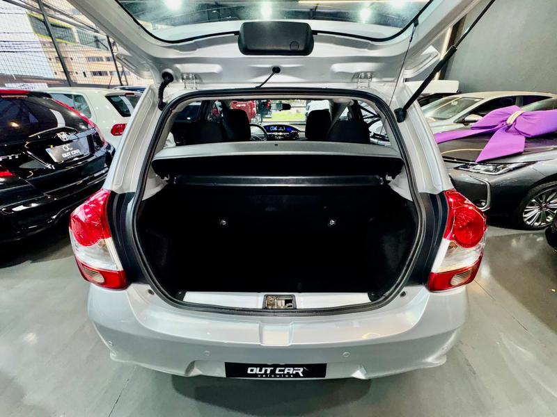 Toyota Etios Hb Xs 1.5 At - foto 7
