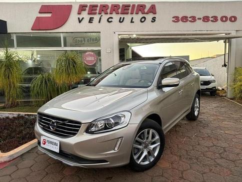 VOLVO XC60 2.0 T5 MOM