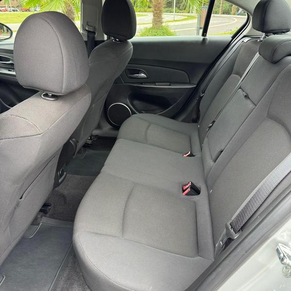 Chevrolet Cruze LT 1.8 Ecotec 16V Flex Automático - foto 11