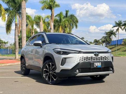 TOYOTA CCROSS XRE 20
