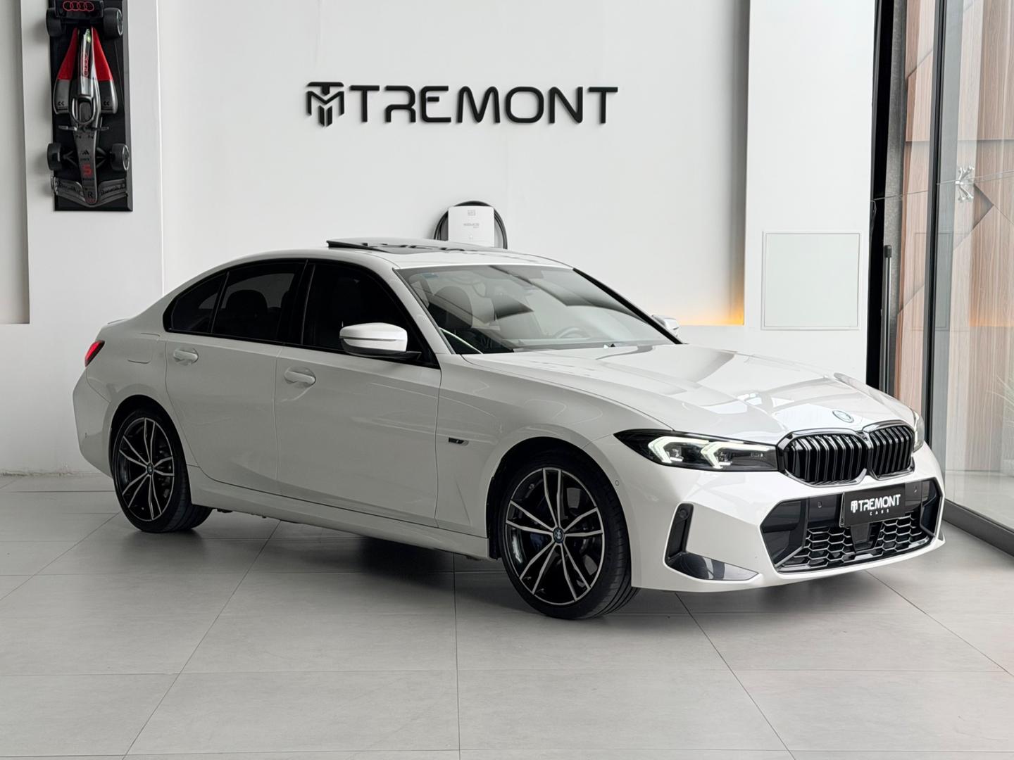 BMW 330E 
