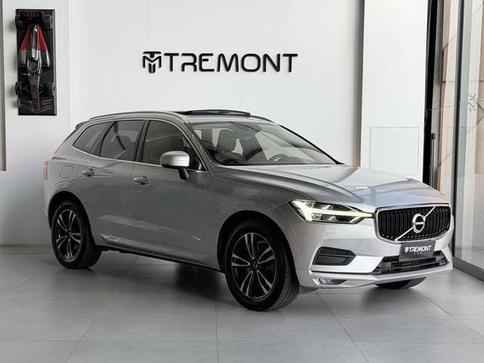 VOLVO XC60 D5 MOMENTUM
