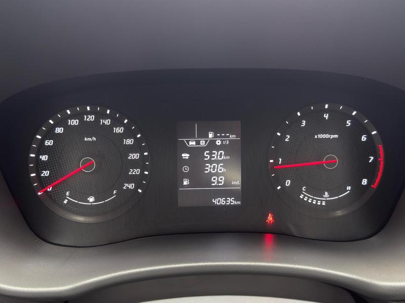 Hyundai HB20S Comfort Plus 1.0 12V Flex Mec - foto 8