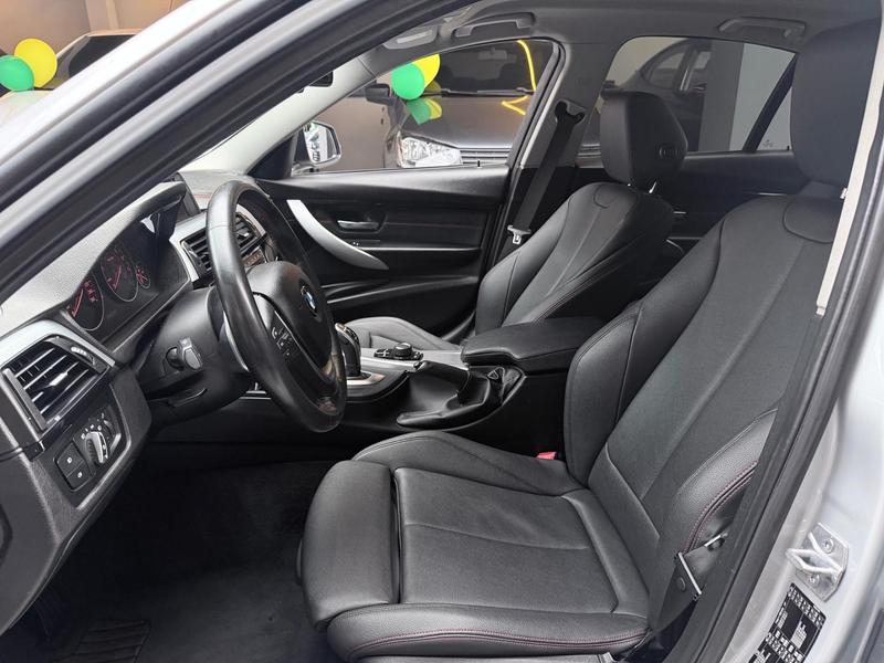 BMW 320i Active Flex - foto 15
