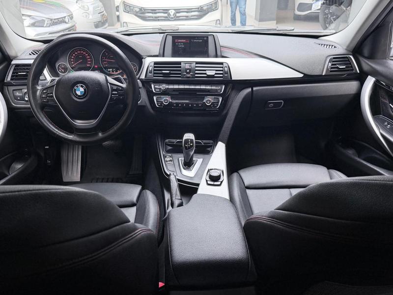 BMW 320i Active Flex - foto 10