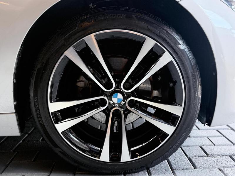 BMW 320i Active Flex - foto 19