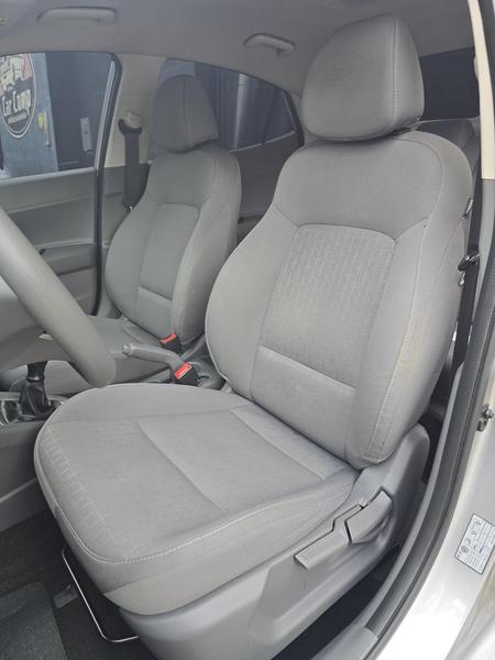 Hyundai HB20S 1.0 Confort Plus 12V Flex 4P Manual - foto 12