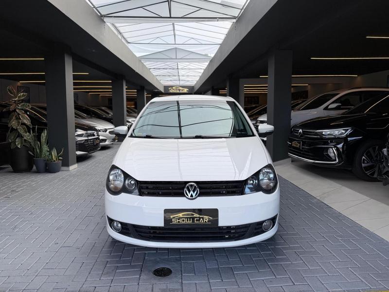 Volkswagen Polo Sedan 1.6 - foto 2