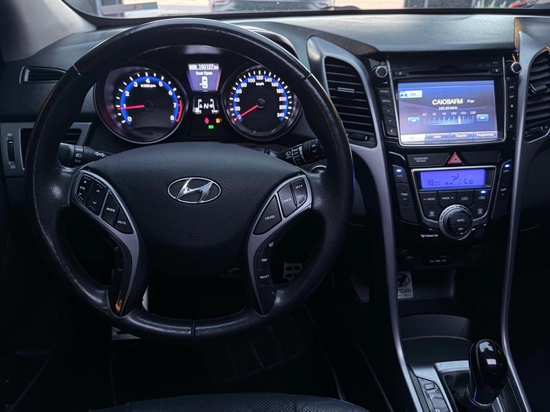 Hyundai i30 1.8 16V Aut. 5P - foto 10