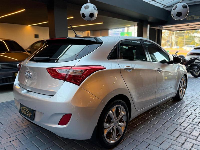 Hyundai i30 1.8 16V Aut. 5P - foto 4