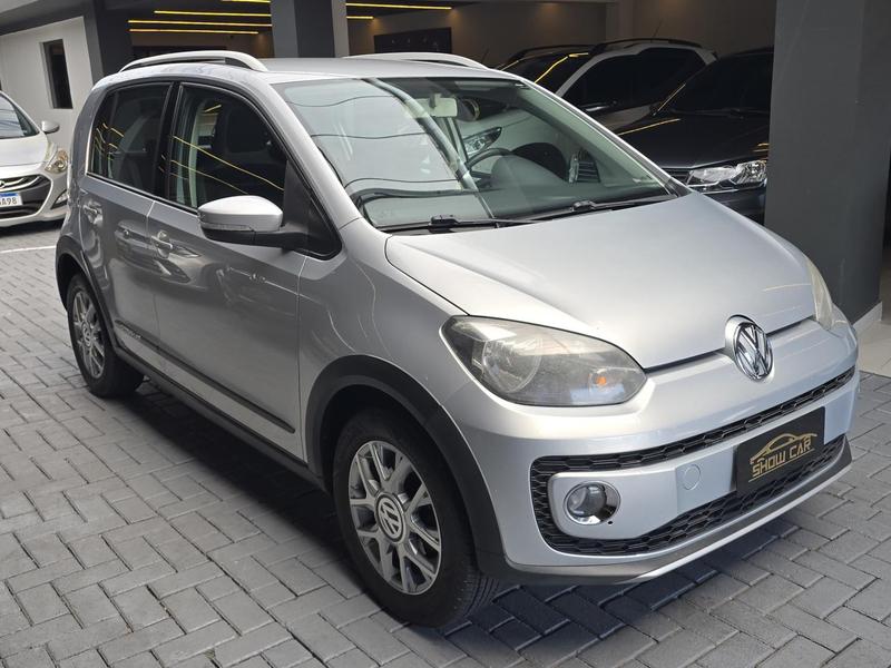 Volkswagen Up! Cross 1.0 TSI Total Flex 12V 5P - foto 3