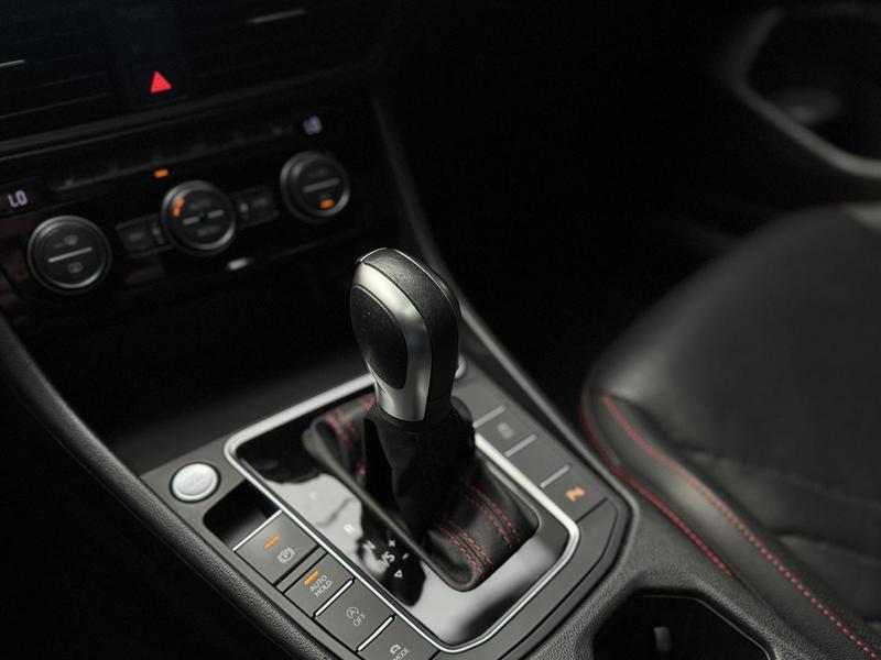 Volkswagen Jetta GLi 350 TSI 2.0 16V 4P Automático - foto 17
