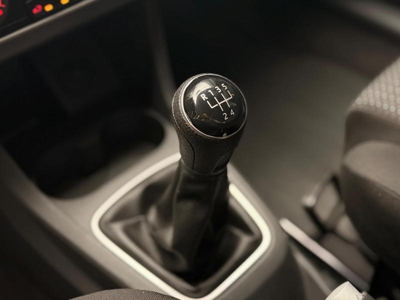 Volkswagen Fox Connect Mb - foto 15