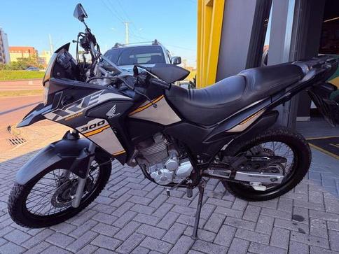 HONDA XRE 300 ABS