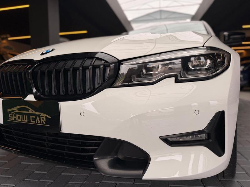 BMW 320i - foto 9
