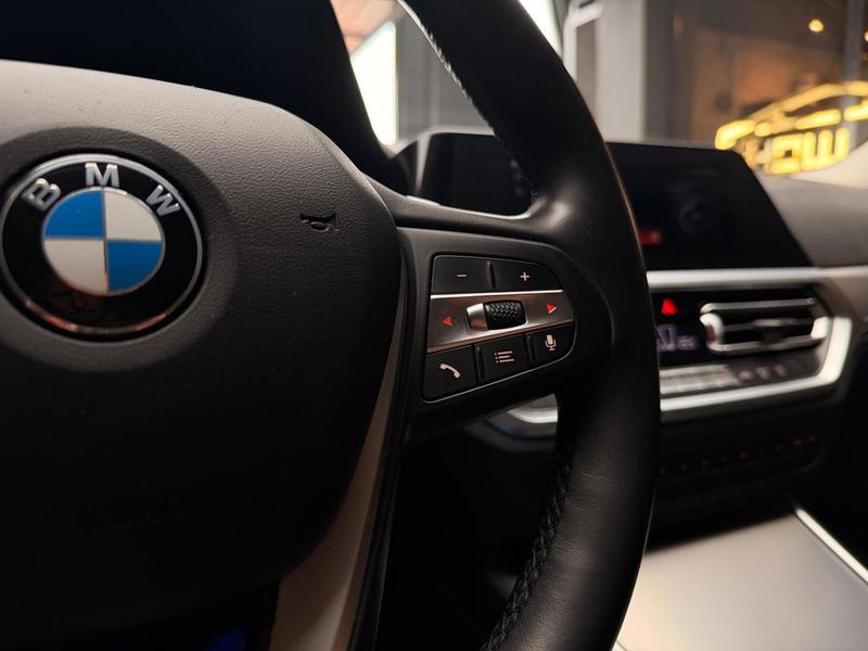 BMW 320i - foto 16