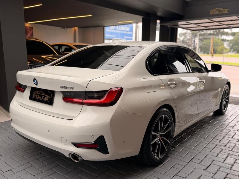 BMW 320i - foto 4