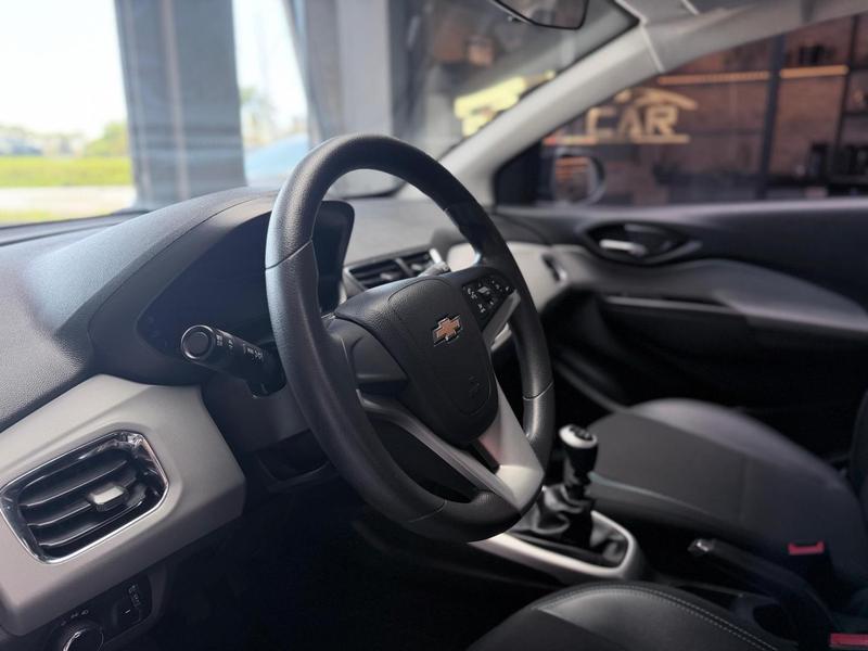 Chevrolet Onix Hatch LT 1.0 8V Flexpower 5P Mec. - foto 12