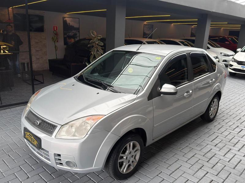 Ford Fiesta Sedan 2009 à venda