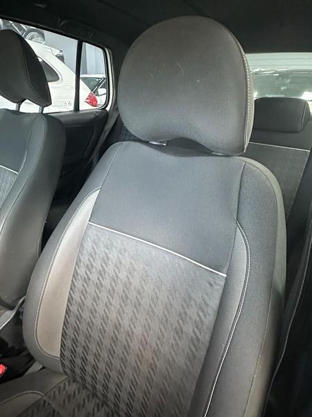 Volkswagen Fox 1.0 MPI Track 12V Flex - foto 14
