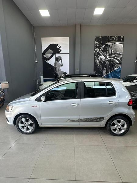 Volkswagen Fox 1.6 Mi Rock In Rio 8V Flex 4P - foto 4