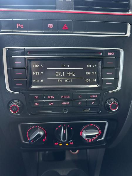 Volkswagen Fox 1.6 Mi Rock In Rio 8V Flex 4P - foto 10